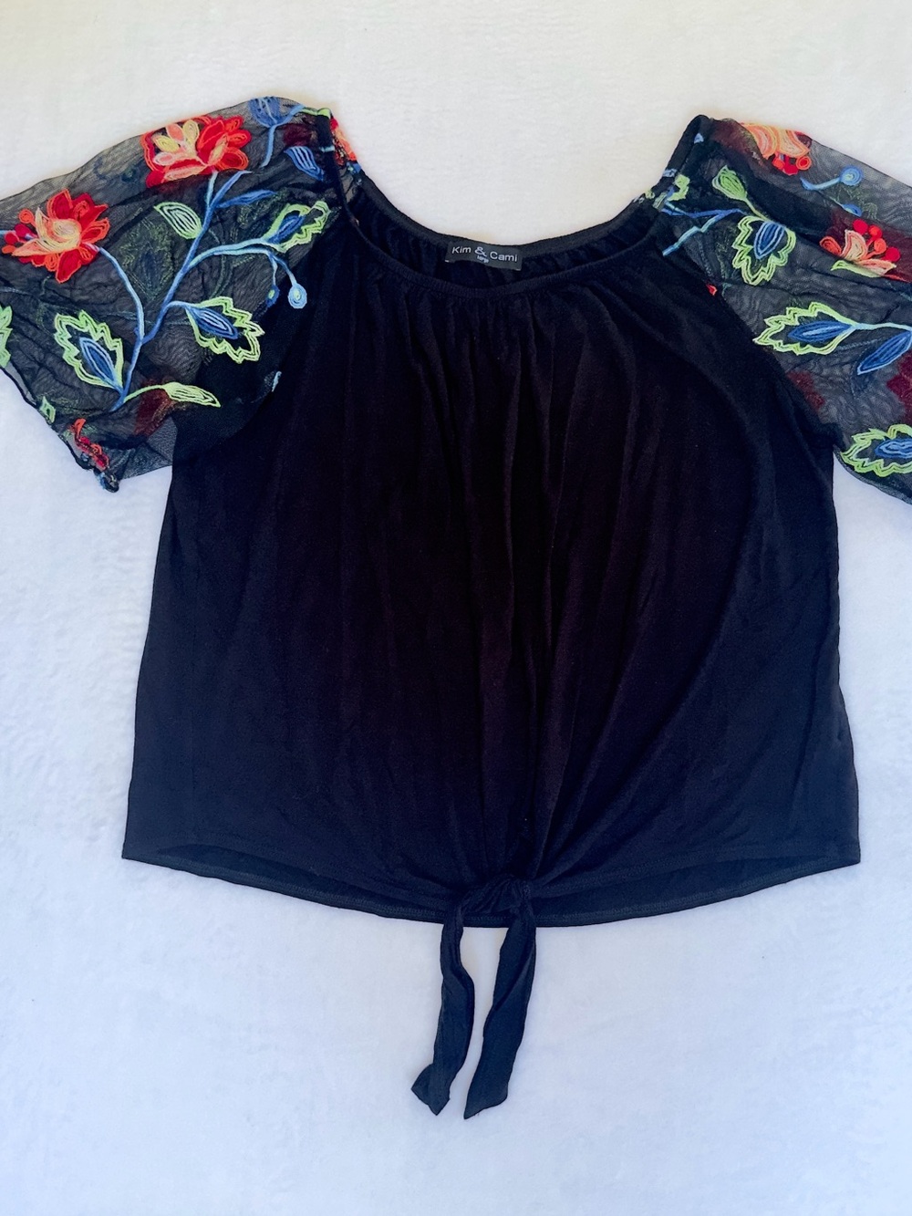 Kim & Cami Embroidered Floral Mesh Sleeve Tie-Front Top Large